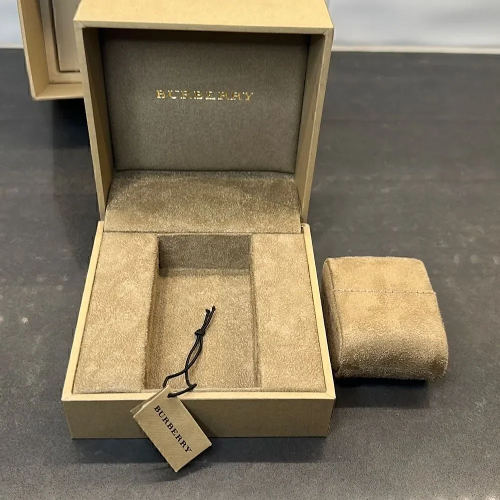 Burberry Watch Presentation Bundle (3 Piece)